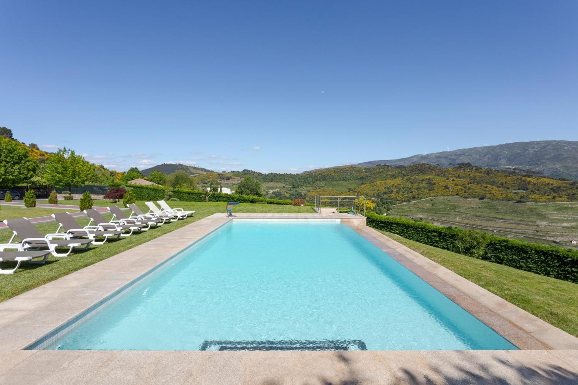 Spacious Villa Pool & Douro View By Host Wise Santa Marinha do Zêzere Buitenkant foto